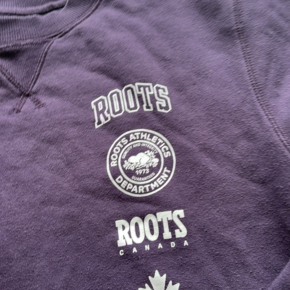 Roots Purple Crewneck Sweatshirt – Size S | Canadian Heritage | Cozy Casual | - Picture 3 of 8